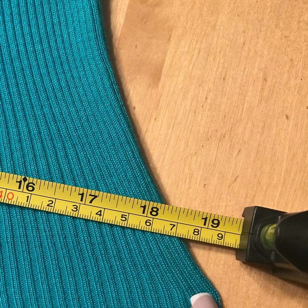 Sweater - Picture 8 of 8